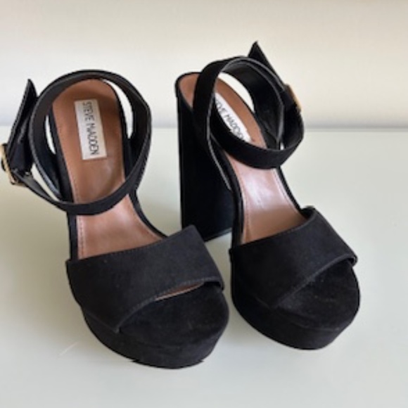 Steve Madden Black Suede Platform Sandals - Size 7 - Picture 1 of 5